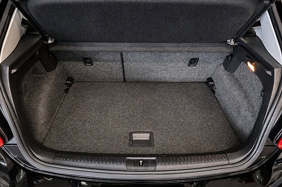 Volkswagen Polo 7 of 17