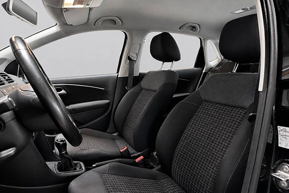 Volkswagen Polo 9 of 17