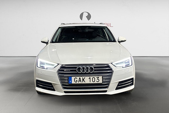 Audi A4 10 of 17