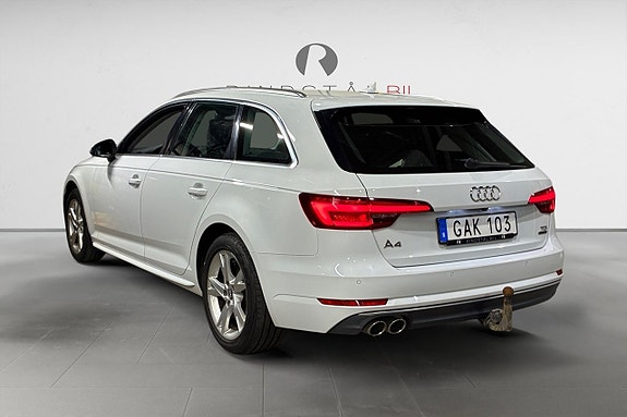 Audi A4 5 of 17