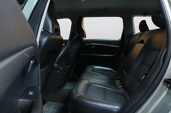 Volvo V70 7 of 20