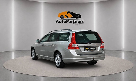 Volvo V70 4 of 20