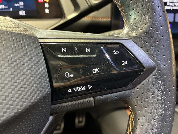 Cupra Born 18 of 27