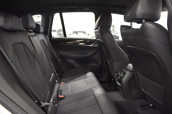 BMW X3 13 of 21