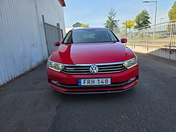 Volkswagen Passat 7 of 15