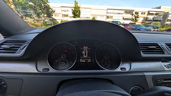 Volkswagen Passat 17 of 17