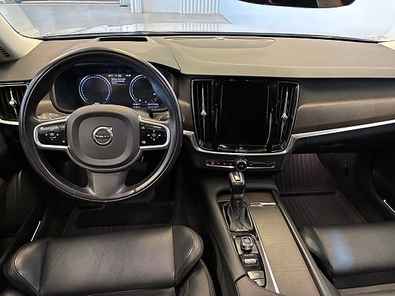 Volvo V90 Cross Country 16 of 23