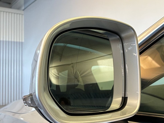 Volvo V90 Cross Country 13 of 23