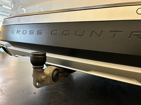 Volvo V90 Cross Country 9 of 23