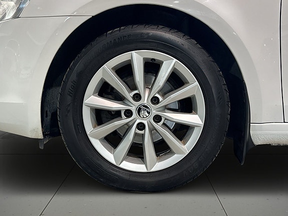 Skoda Octavia 14 of 23