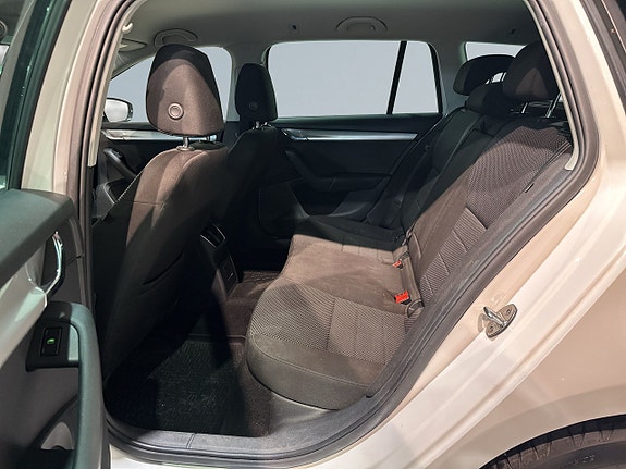 Skoda Octavia 13 of 23