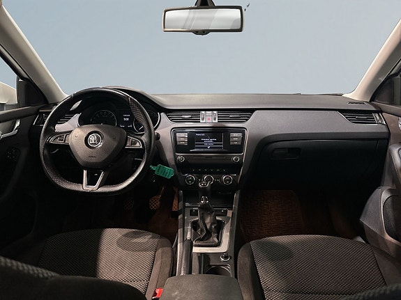 Skoda Octavia 8 of 23