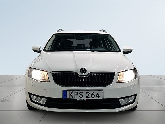 Skoda Octavia 2 of 23