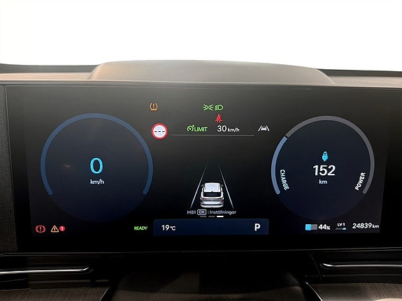 Hyundai Kona 7 of 16