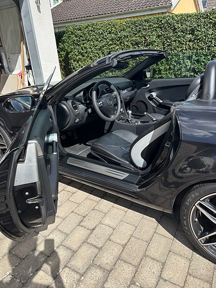Mercedes-Benz SLK200 2 of 9