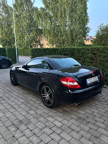 Mercedes-Benz SLK200 8 of 9