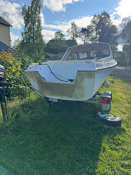 Uttern 495 3 of 6