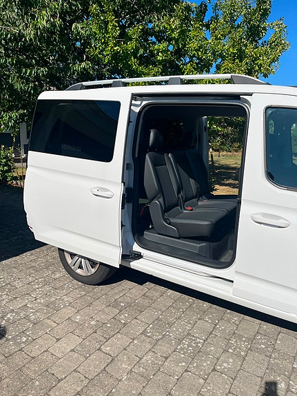 Volkswagen Caddy Maxi 6 of 6