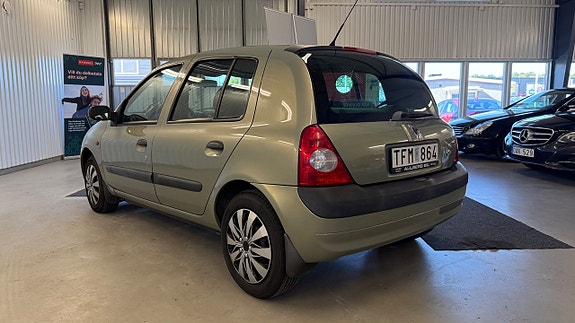 Renault Clio 6 of 19