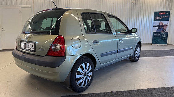 Renault Clio 8 of 19