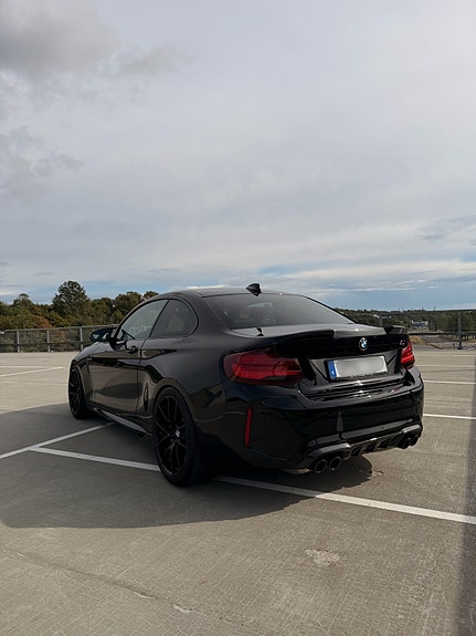 BMW M2 3 of 8