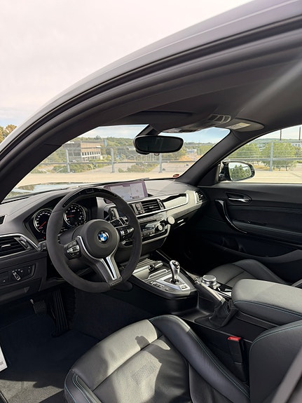 BMW M2 6 of 8