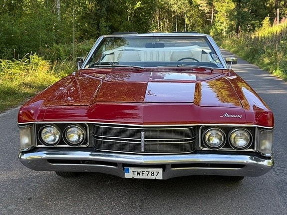 Mercury Monterey 16 of 24