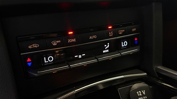 Mercedes-Benz E220 15 of 23