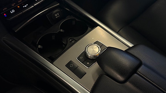 Mercedes-Benz E220 14 of 23