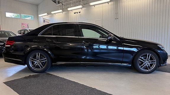Mercedes-Benz E220 9 of 23