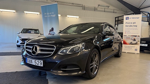 Mercedes-Benz E220 4 of 23