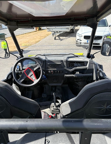 Polaris RZR 1000 6 of 8
