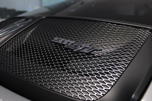 Porsche 992 12 of 27