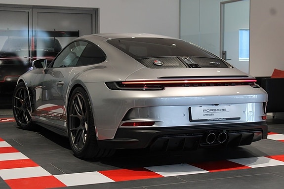 Porsche 992 2 of 27