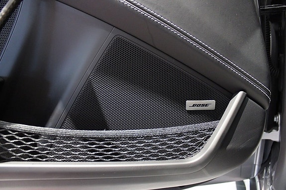 Porsche 992 17 of 27