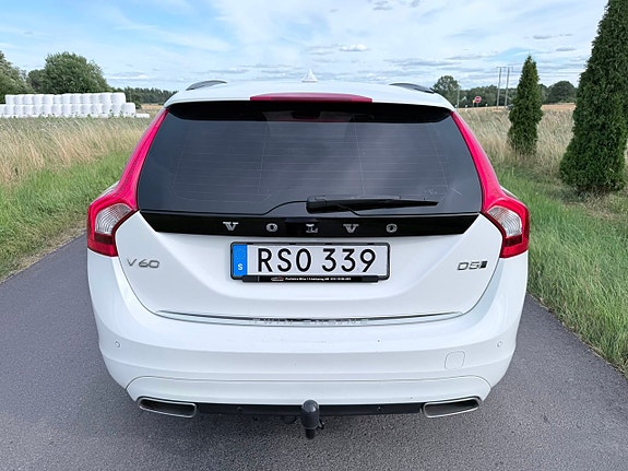 Volvo V60 4 of 20
