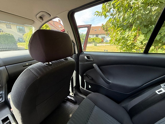 Skoda Octavia 5 of 9