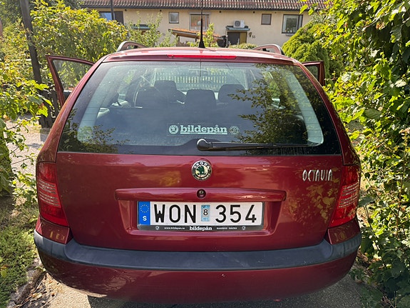 Skoda Octavia 3 of 9