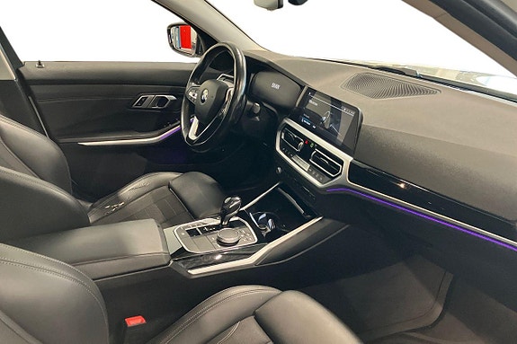 BMW 330e 9 of 27