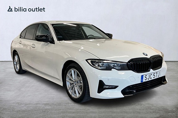 BMW 330e 2 of 27