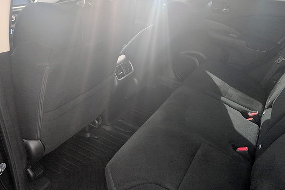 Honda CR-V 8 of 9