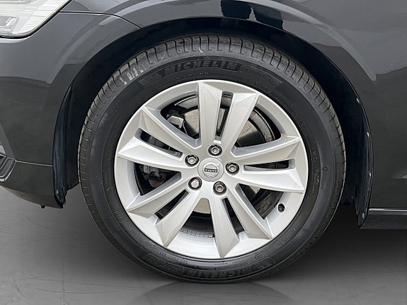 Volvo S60 27 of 30