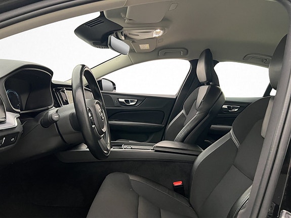 Volvo S60 14 of 30