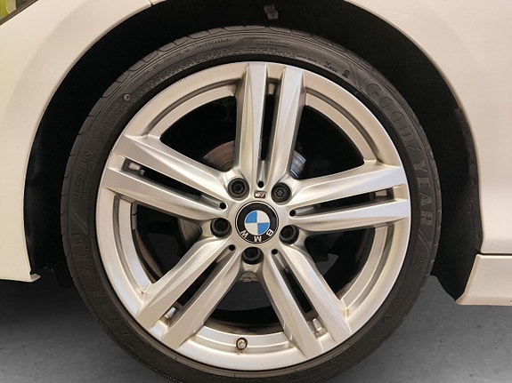 BMW 116i 8 of 23