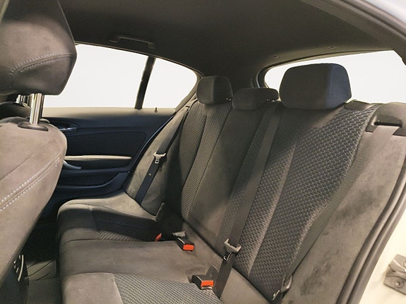 BMW 116i 14 of 23