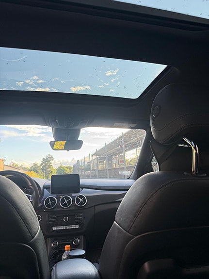 Mercedes-Benz B200 d 8 of 10