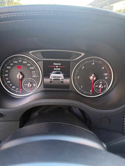 Mercedes-Benz B200 d 10 of 10