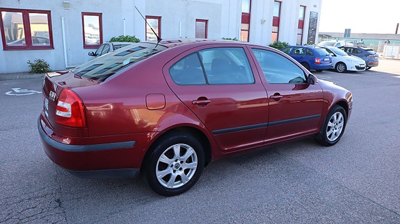 Skoda Octavia 3 of 7