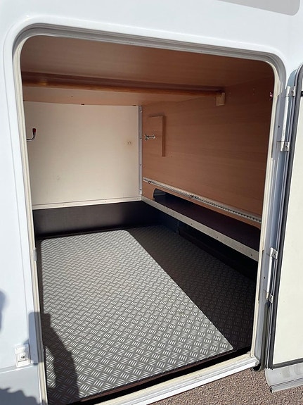 Knaus Sunliner 800 Alde/Markis/Ac/ 7 of 24