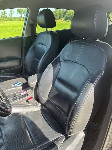 Kia Niro 3 of 4